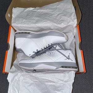 Jordan rising 2 sneakers